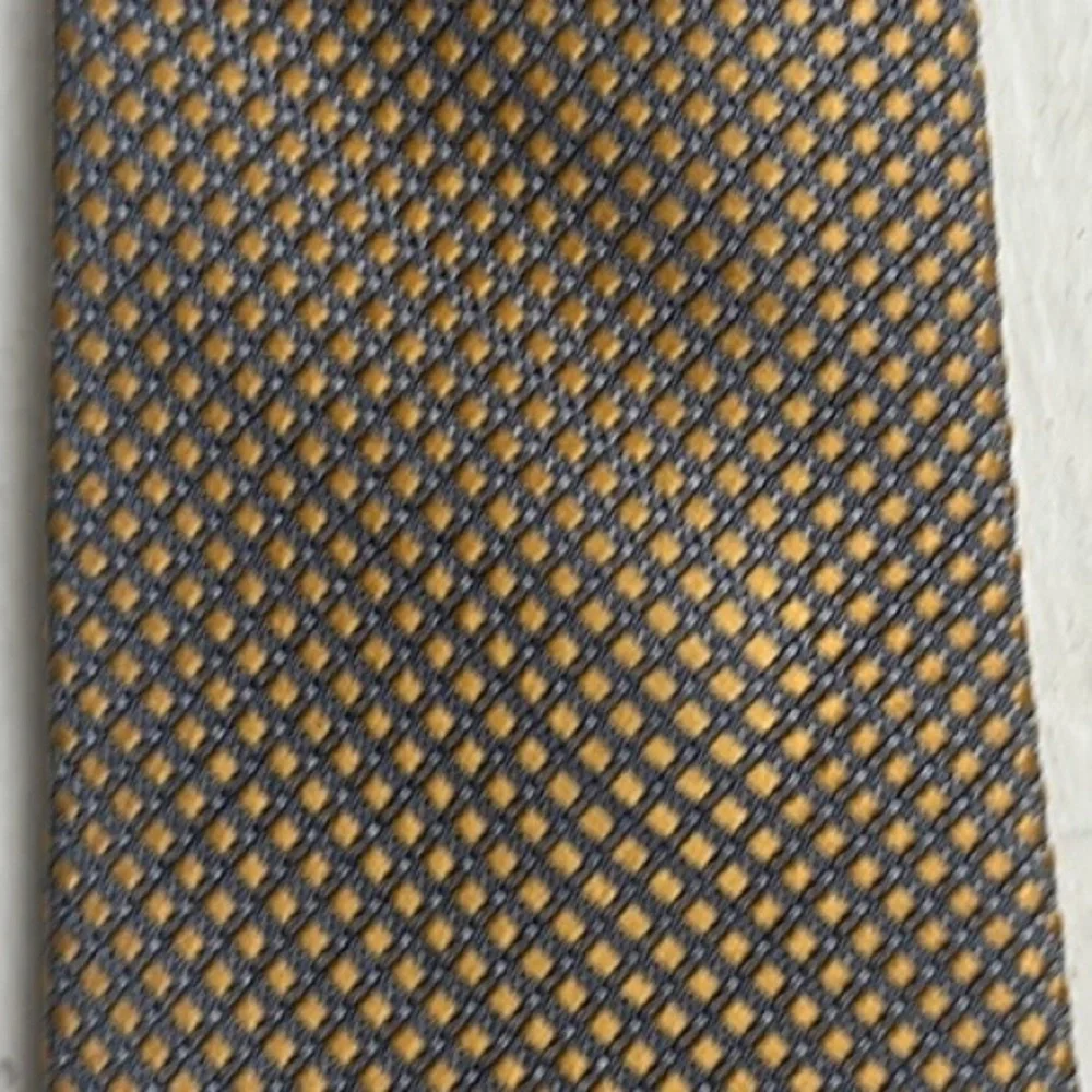 Michael Kors Slim Skinny Gold Blue Hand Made 100% Silk Jacquard Tie